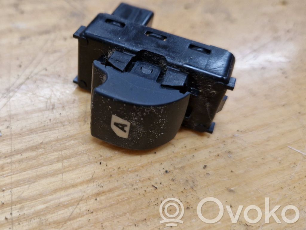 Peugeot Partner Electric window control switch 