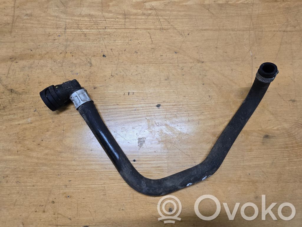 Volvo S60 Conductă/furtun lichid de răcire motor 