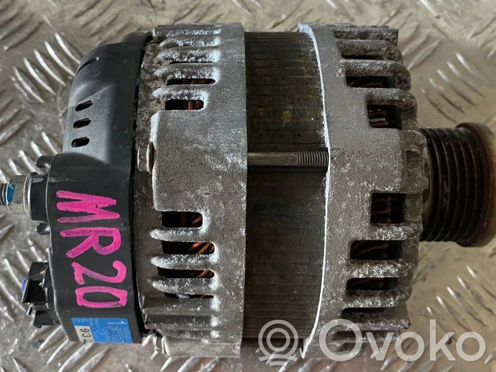 Nissan Qashqai Generatore/alternatore 