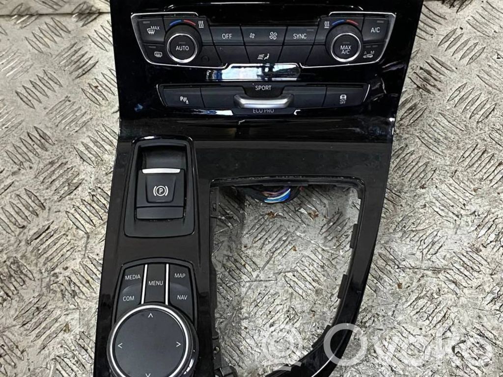 BMW 2 F22 F23 Center console 