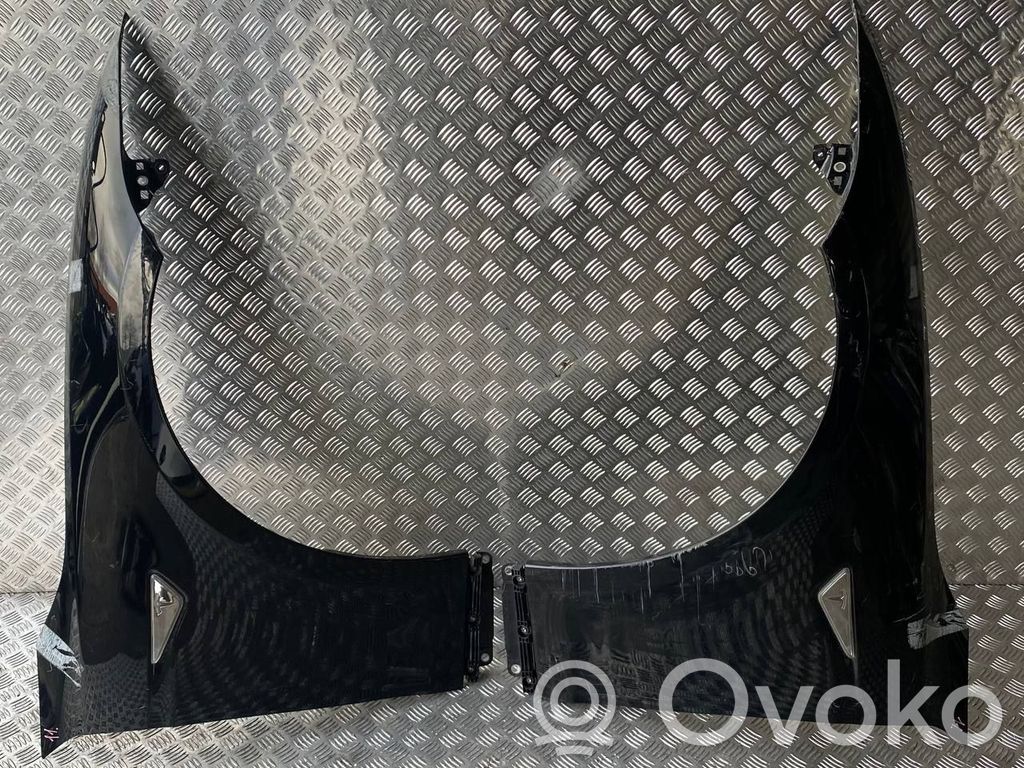 Spārns   MRKU6050065