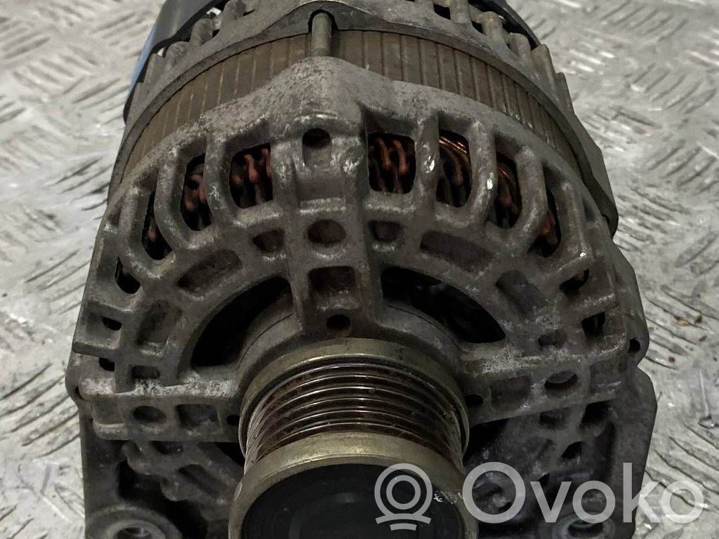 Nissan Qashqai Generatore/alternatore 