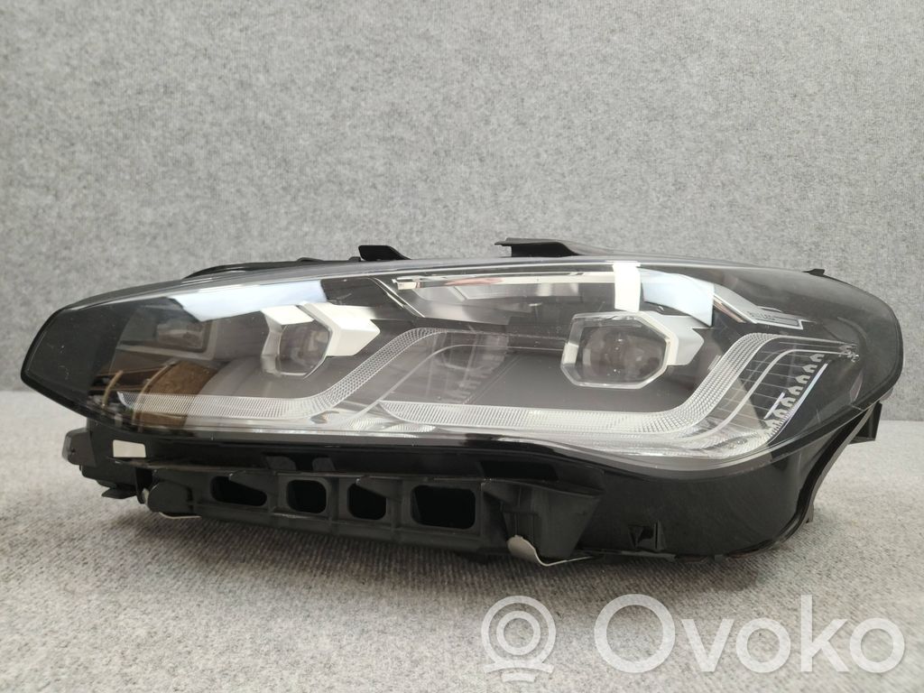 BMW 2 Active Tourer U06 Scheinwerfer 