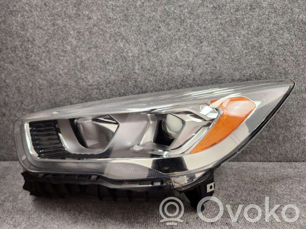 Ford Kuga II Phare frontale 