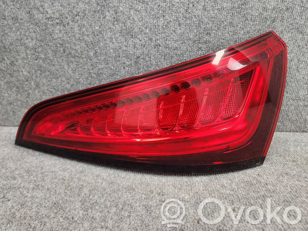 Audi Q5 SQ5 8R Lampă spate în capacul portbagajului 