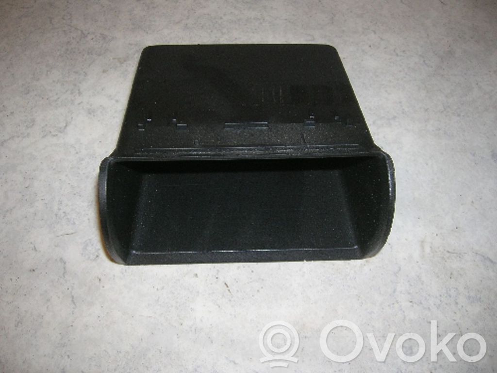 BMW 5 E34 Base/almohadilla del compartimento de almacenamiento trasero 
