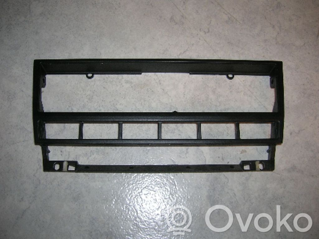 Center console   51168233461,51168233461