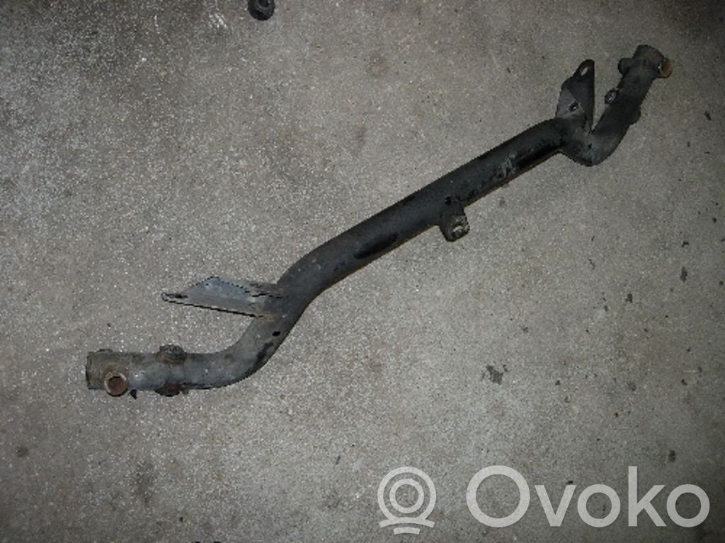 BMW 5 E34 Galinis traversas 