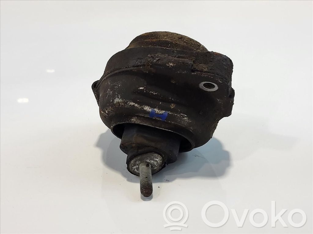 BMW X3 E83 Engine mounting bracket 