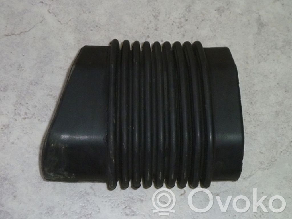 BMW 3 E36 Vetoakseli sisempi vakionopeusnivelen kumisuojus 