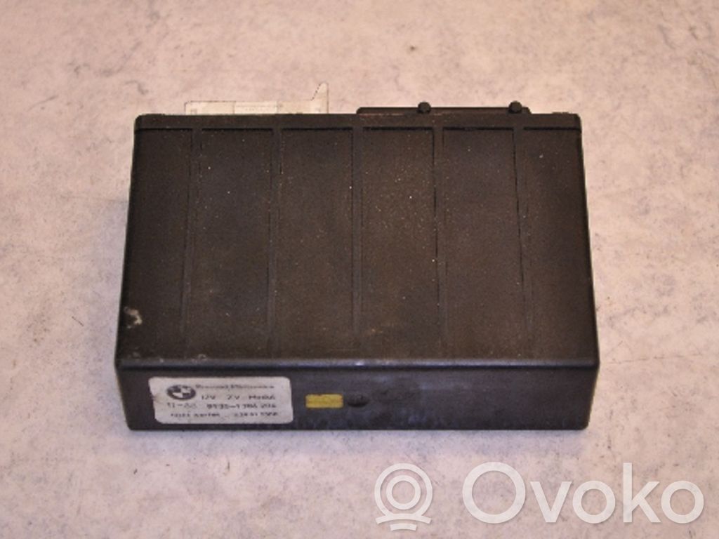 BMW 5 E34 Door central lock control unit/module 