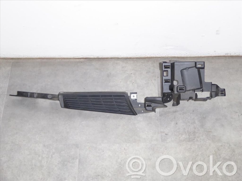 BMW 3 E90 E91 Šoninis apdailos skydas 