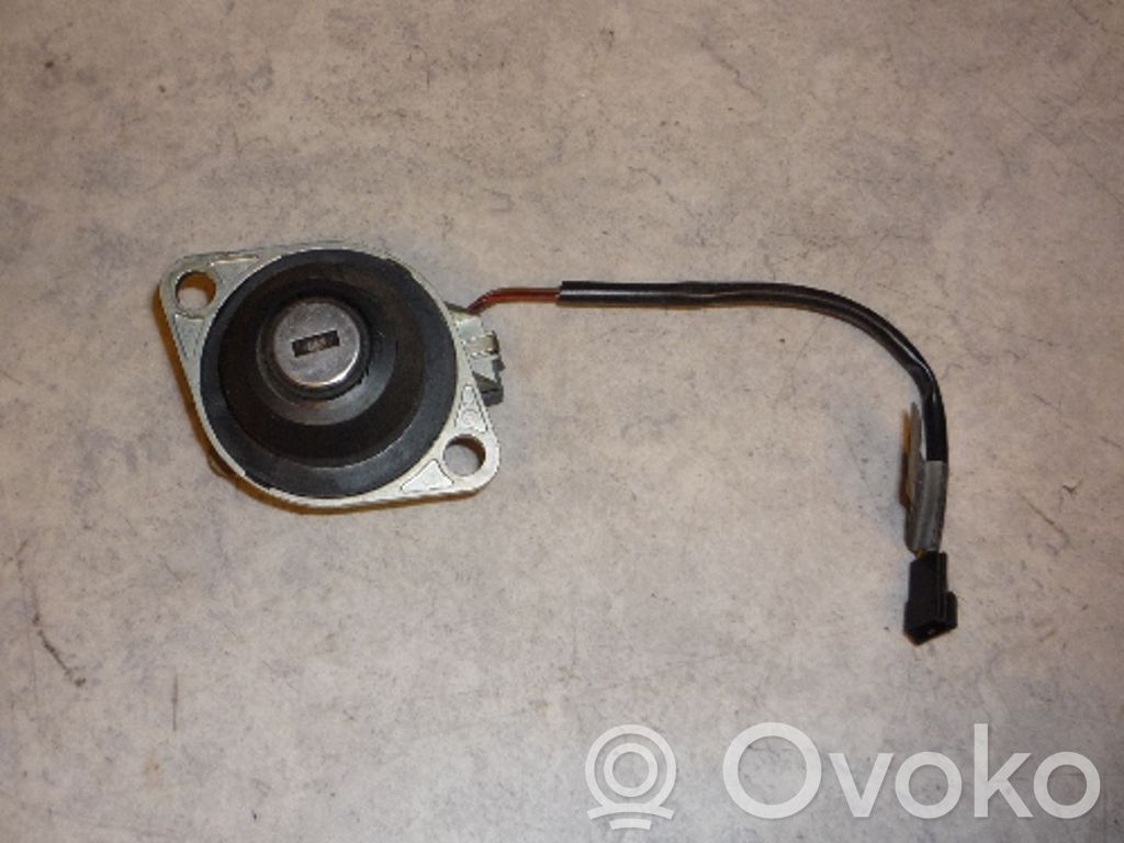 BMW 5 E39 Tailgate/trunk/boot lock/catch/latch 