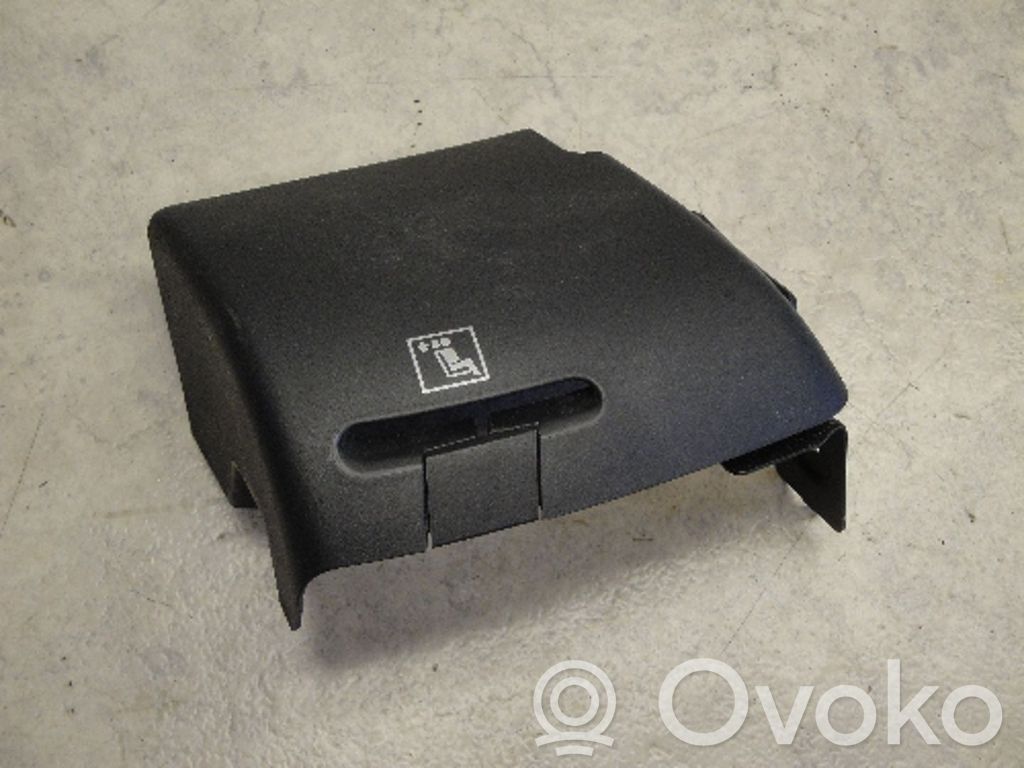 BMW 3 E46 Seat belt trim 