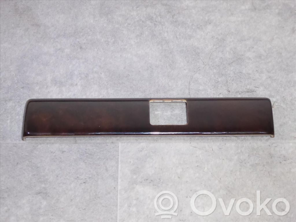 BMW 7 E38 Moldura del extremo lateral de panel 