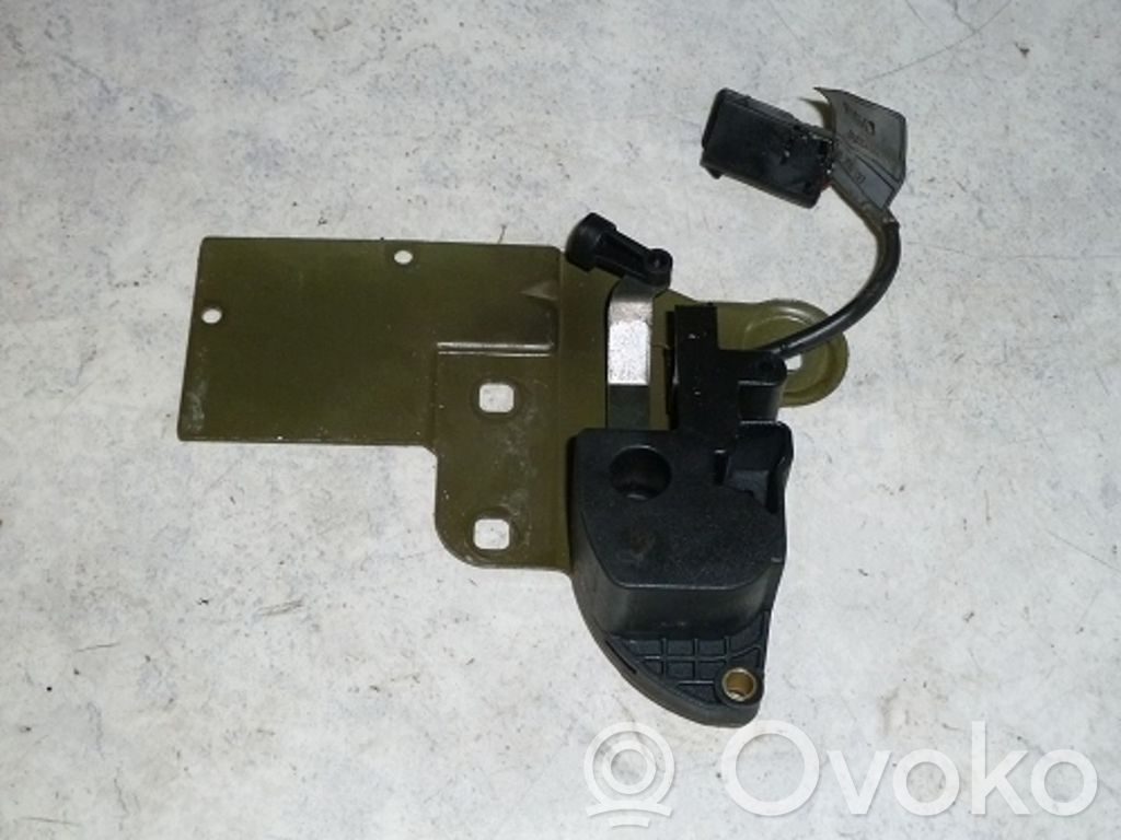 BMW 5 E34 Rear glass lock/latch 