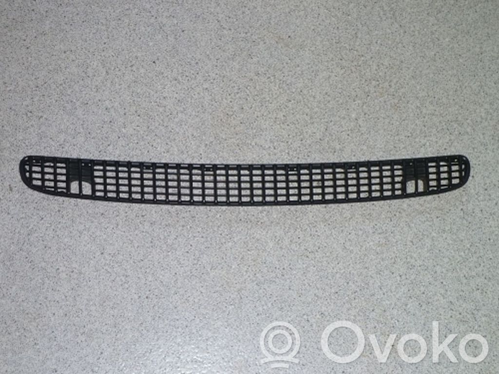 BMW 3 E46 Bonnet/hood grill 