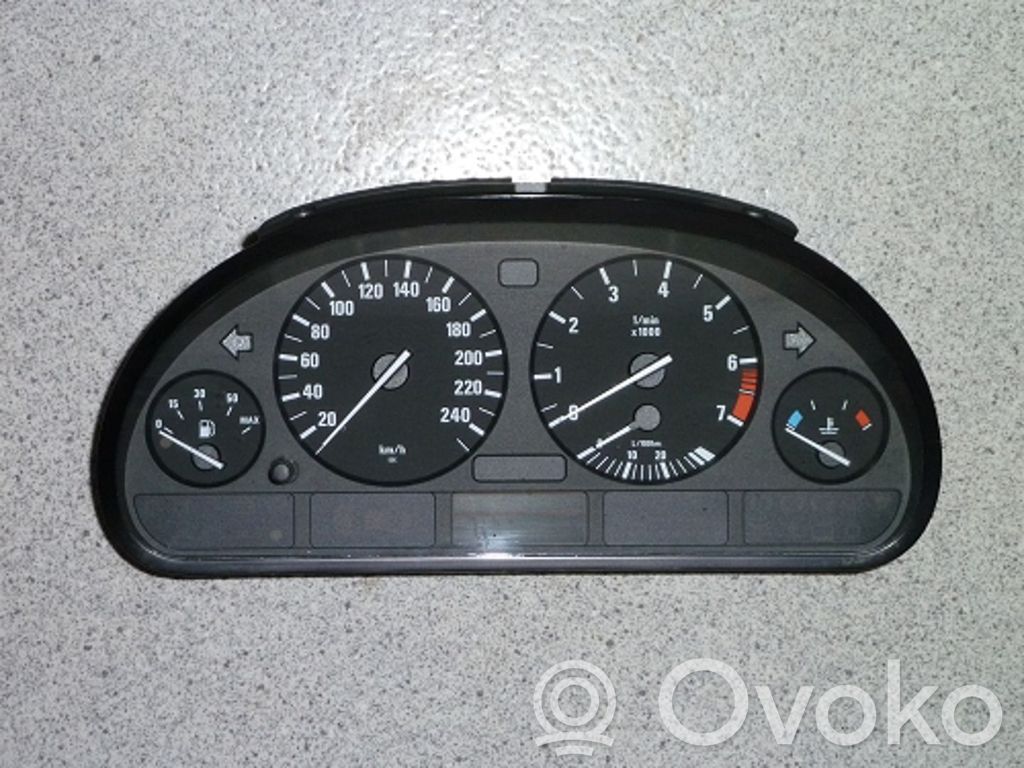 Geschwindigkeitsmesser Cockpit   62106942225,62106942225