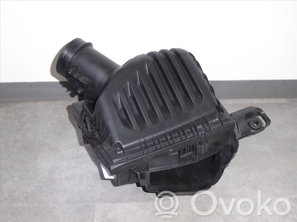 BMW X1 F48 F49 Rezonator / Dolot powietrza 