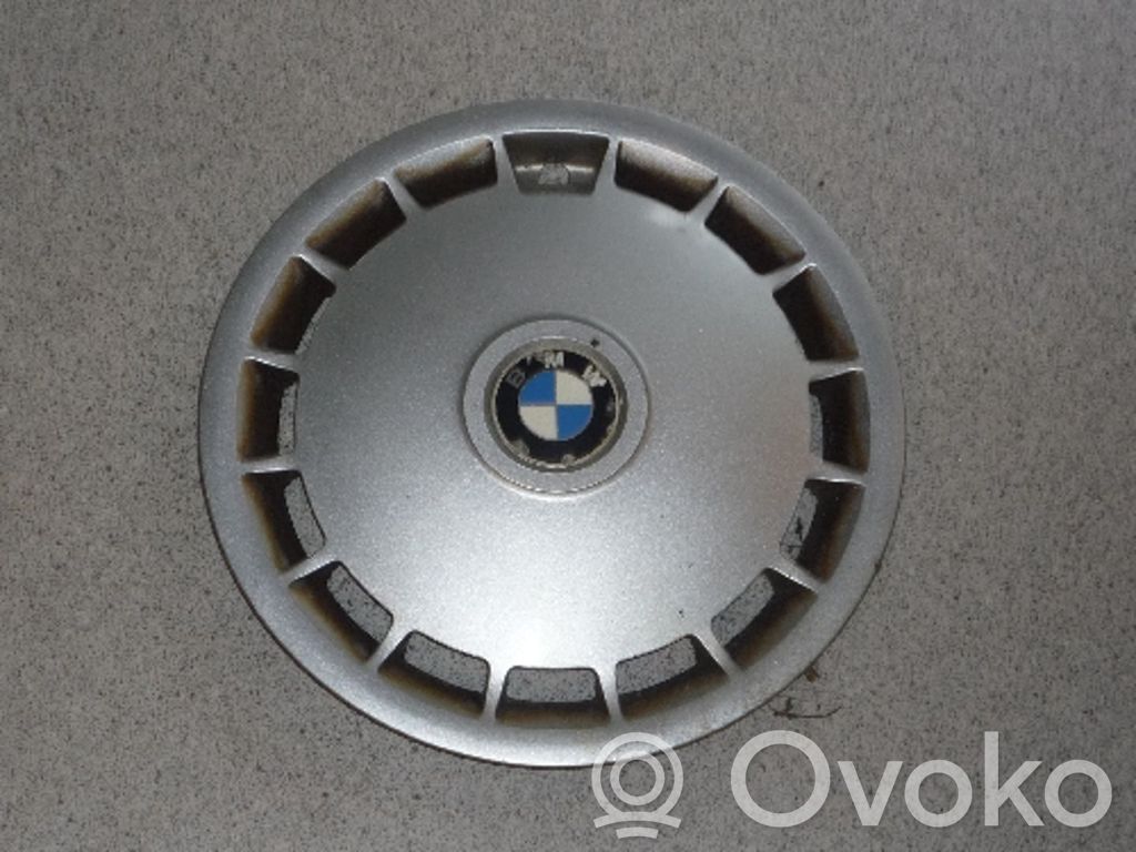 BMW 6 E24 R14-pölykapseli 
