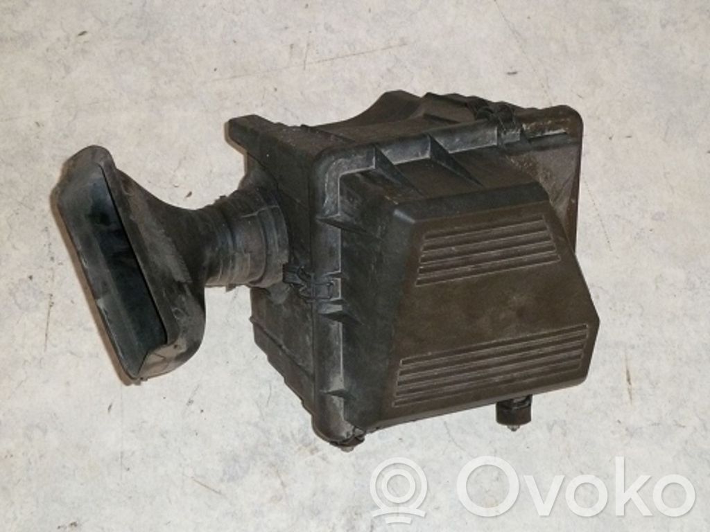 BMW 3 E36 Įsiurbimo rezonatorius 