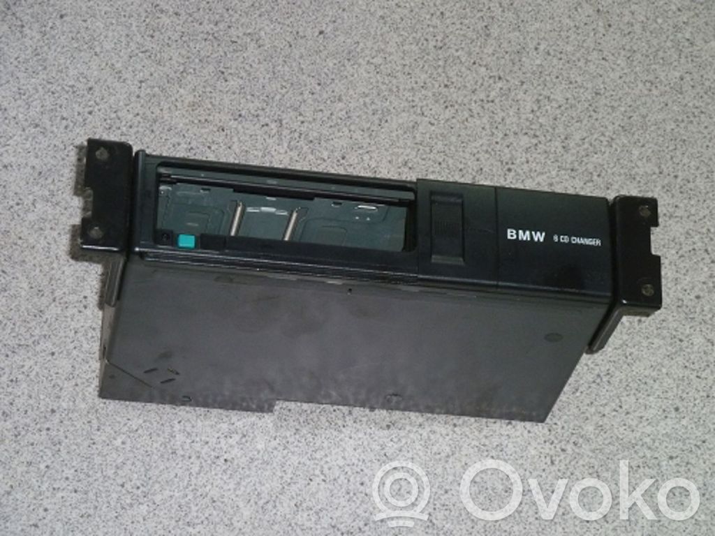 BMW 3 E46 CD/DVD keitiklis 