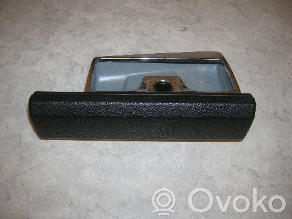 BMW 5 E34 Ashtray (front) 