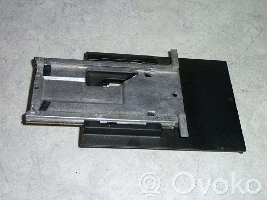 BMW 5 E39 Armrest 