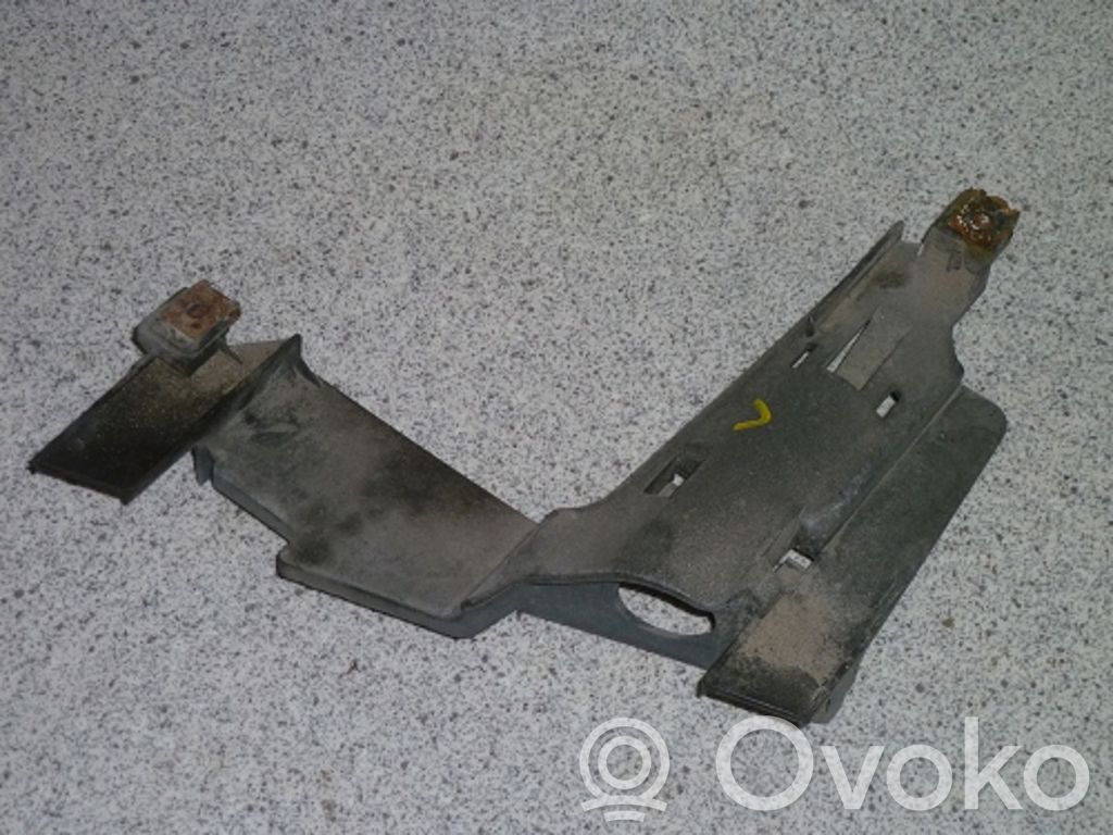BMW 3 E46 Headlight/headlamp mounting bracket 