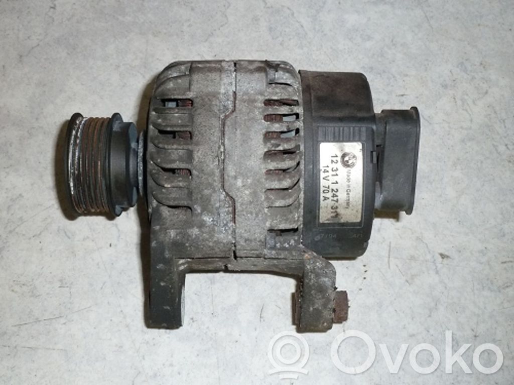 BMW 3 E36 Ģenerators 