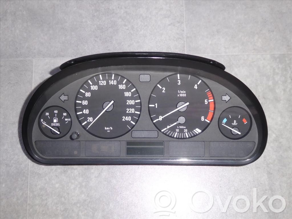 BMW X5 E53 Spidometrs (instrumentu panelī) 