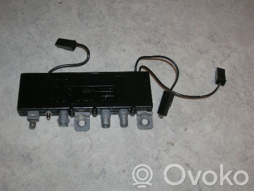 BMW 3 E36 Antenos stiprintuvas 