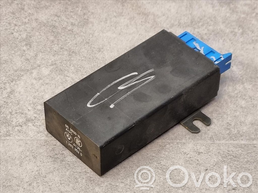 BMW 8 E31 Sonstige Steuergeräte / Module 
