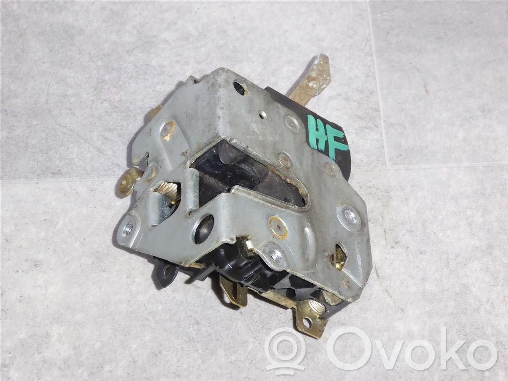 BMW 5 E34 Zamek drzwi przednich 