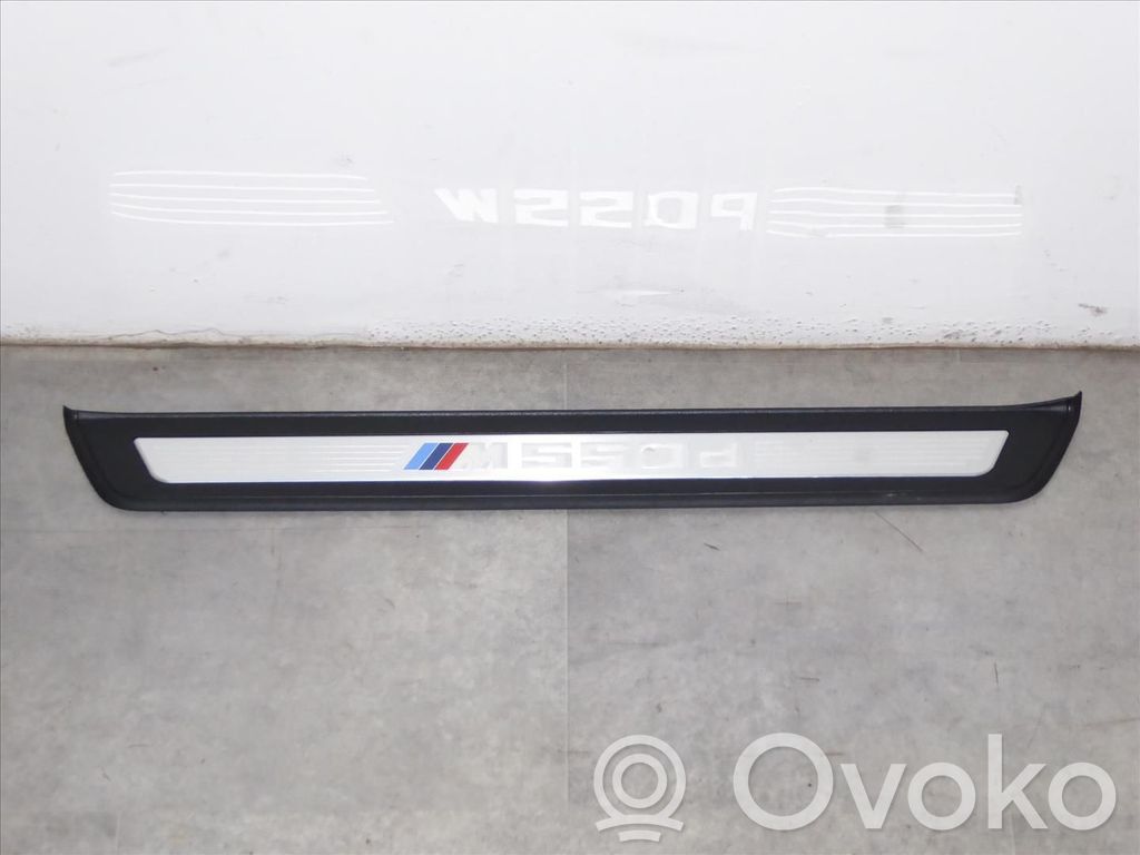 BMW 5 F10 F11 Listwa progowa przednia 
