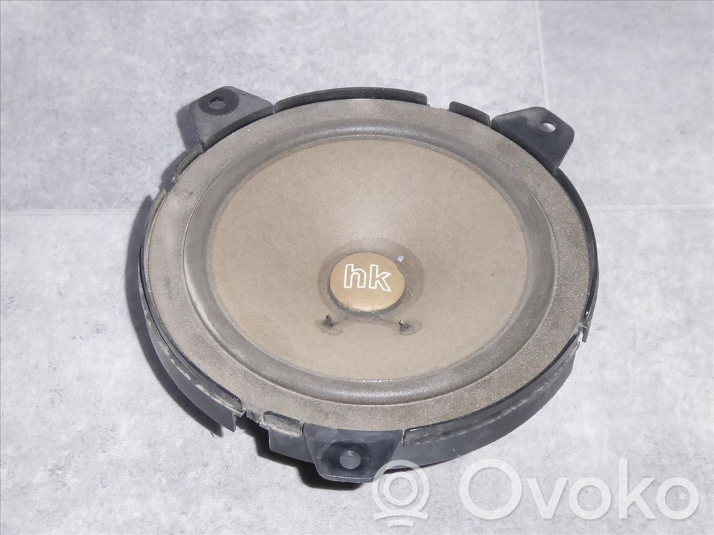 BMW 3 E46 Altavoz subwoofer 