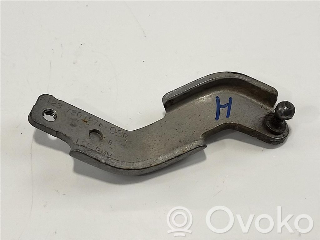 BMW 5 F10 F11 Zaczep / Uchwyt bagażnika 