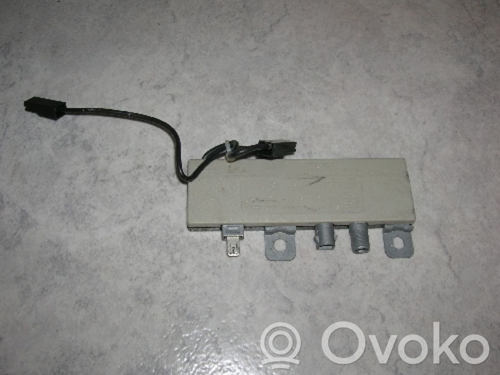 BMW 3 E36 Antenos stiprintuvas 