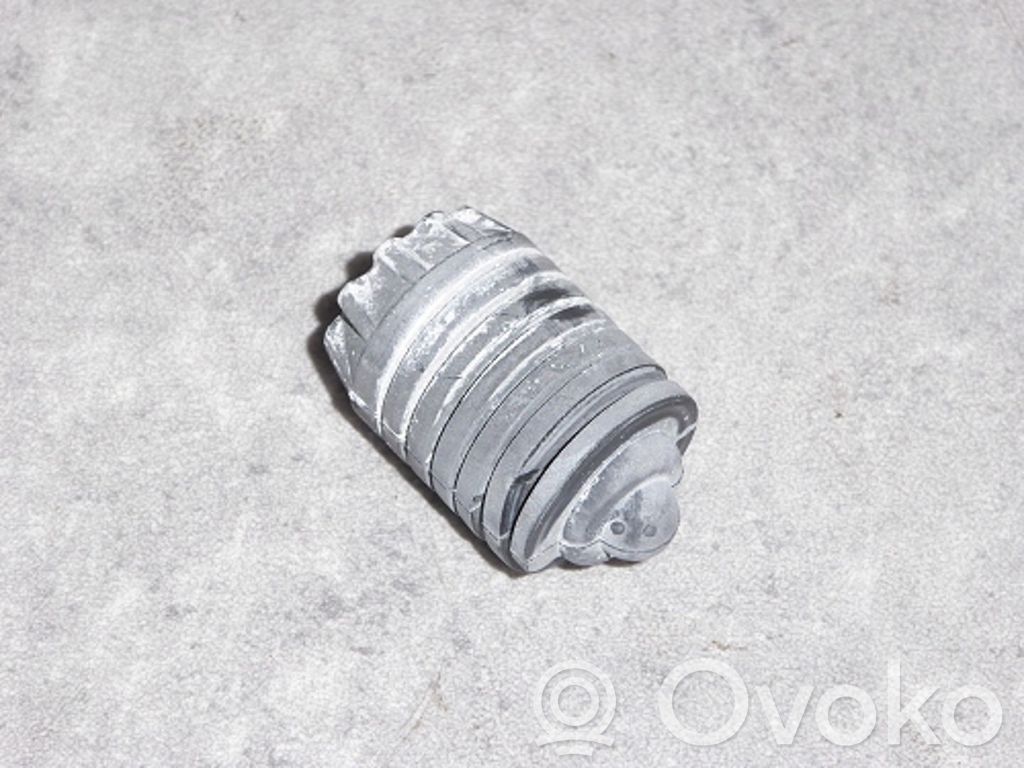 BMW 1 E82 E88 Engine compartment rubber 