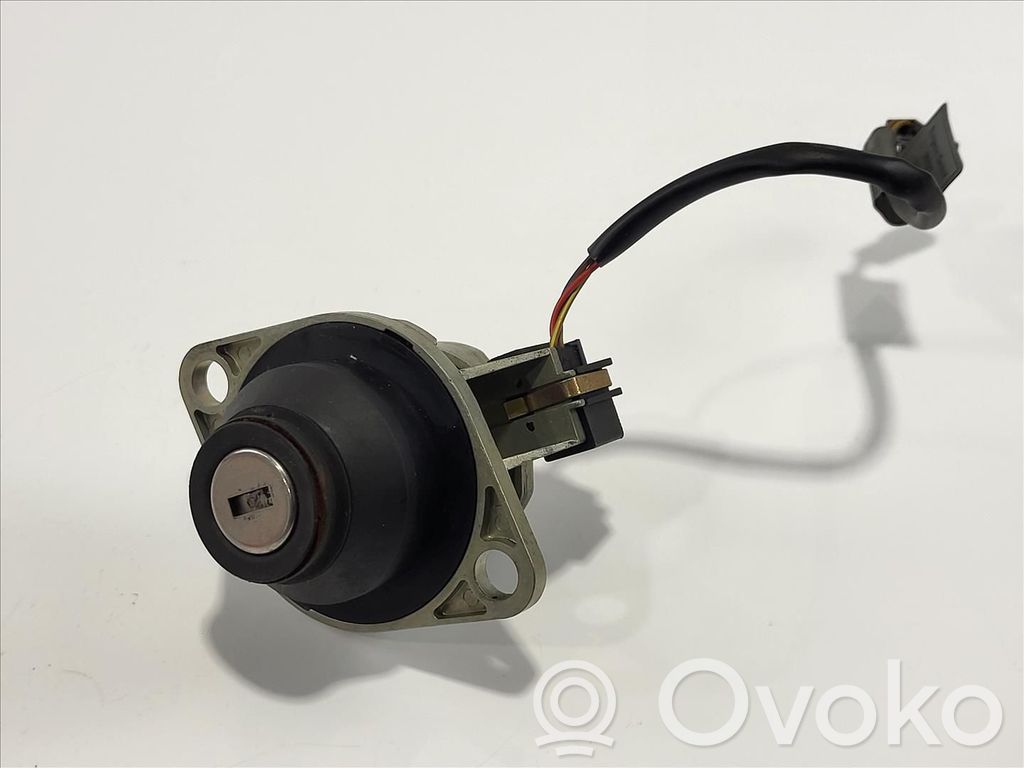 BMW 5 E39 Tailgate/trunk/boot lock/catch/latch 