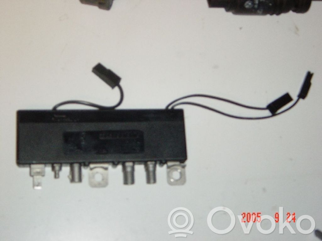 BMW 3 E36 Antenos stiprintuvas 