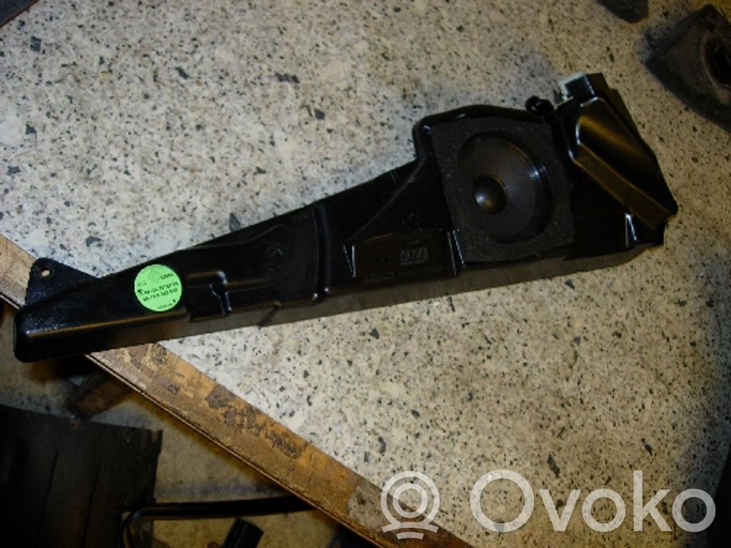 BMW 5 E39 Altavoz de la puerta delantera 