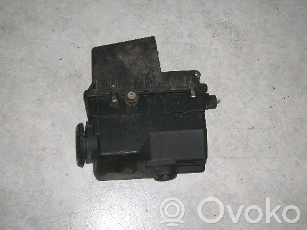 BMW 5 E34 Įsiurbimo rezonatorius 