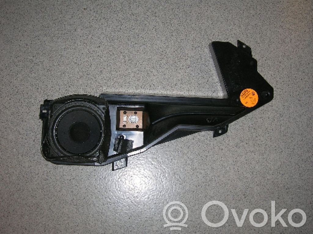 BMW 7 E38 Altavoz de la puerta trasera 