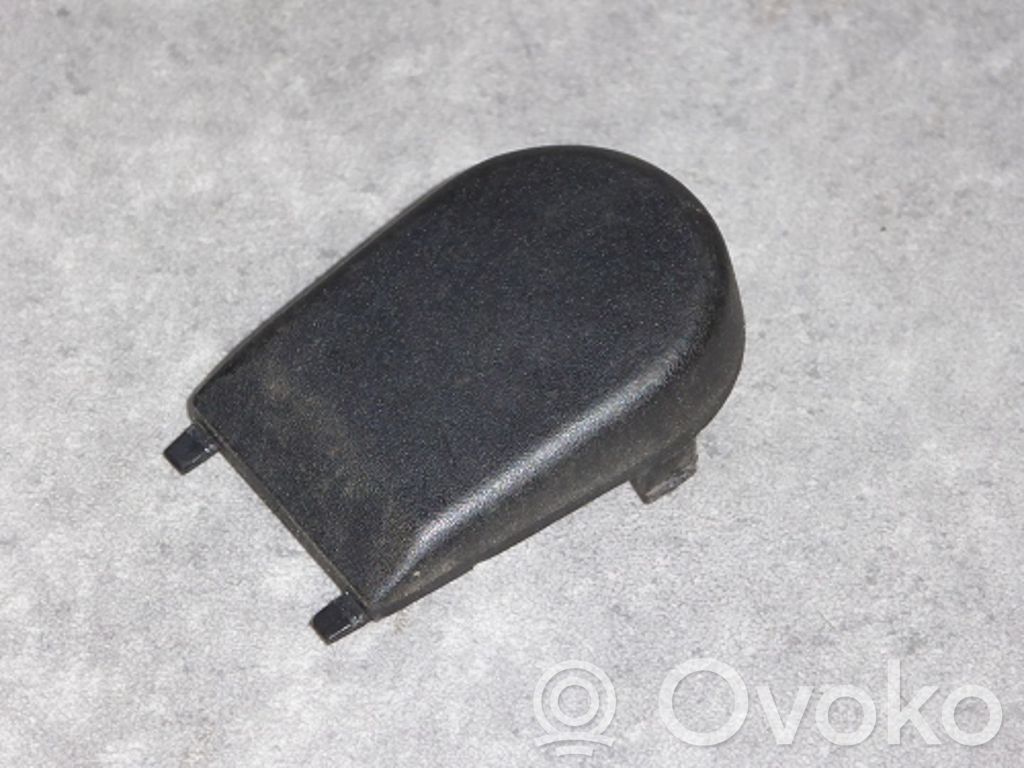 BMW 3 E30 Muu takaoven verhoiluelementti 