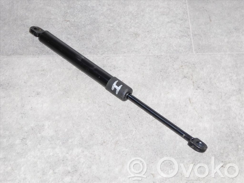 BMW 5 E34 Konepellin kaasujousi 