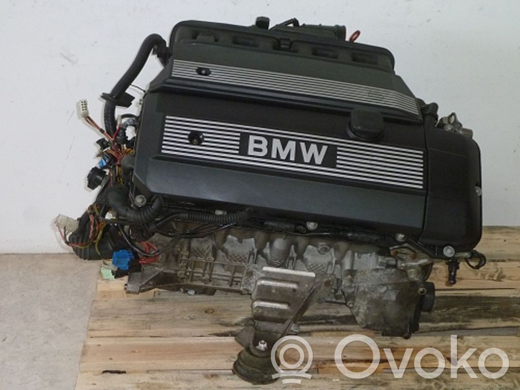 Engine   11000007944,11000007944
