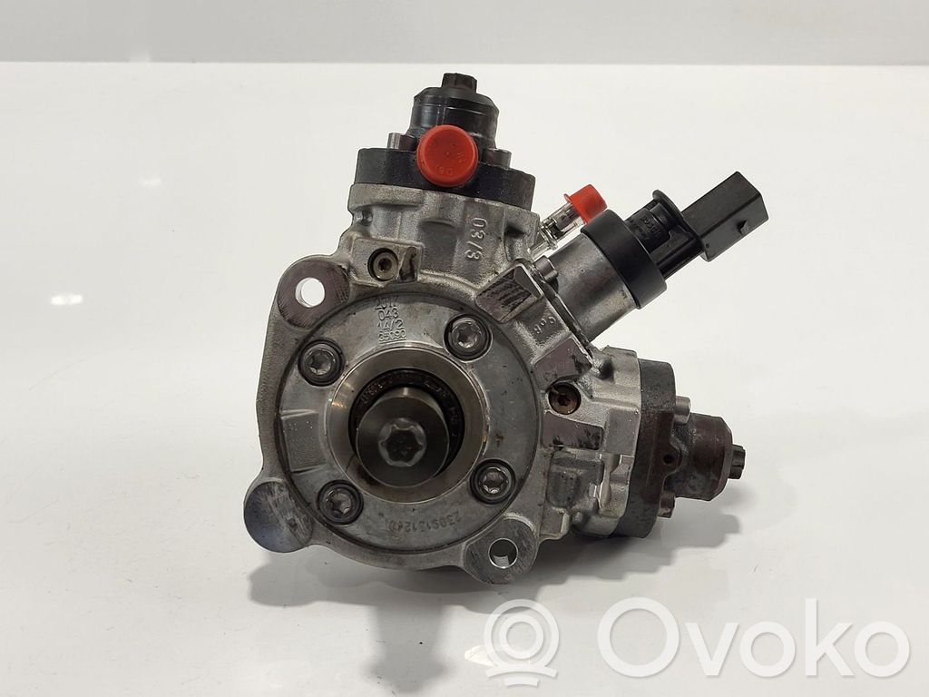 BMW 5 G30 G31 G38 Pompa wtryskowa wysokiego ciśnienia 