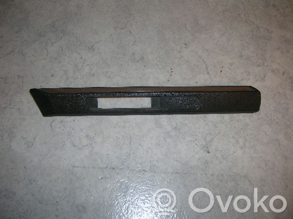 BMW 7 E38 Moldura de la aleta (moldura) 