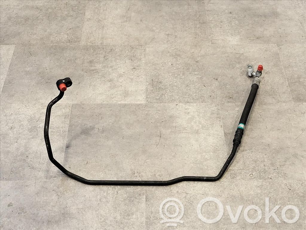 BMW 3 E46 Ilmastointilaitteen putki (A/C) 